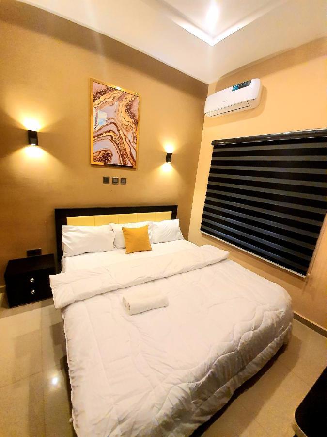 Greys House 19 Airport Hotel Abuja Exterior photo