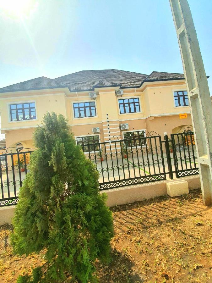 Greys House 19 Airport Hotel Abuja Exterior photo